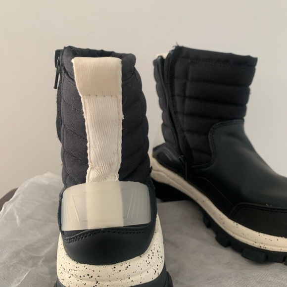 NWOT! Zara kid boots - Picture 4 of 6